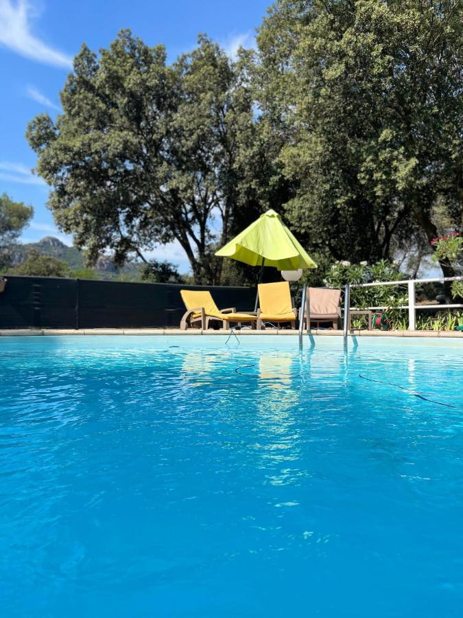 Le Relais Des Lavandins Le Muy Exterior foto